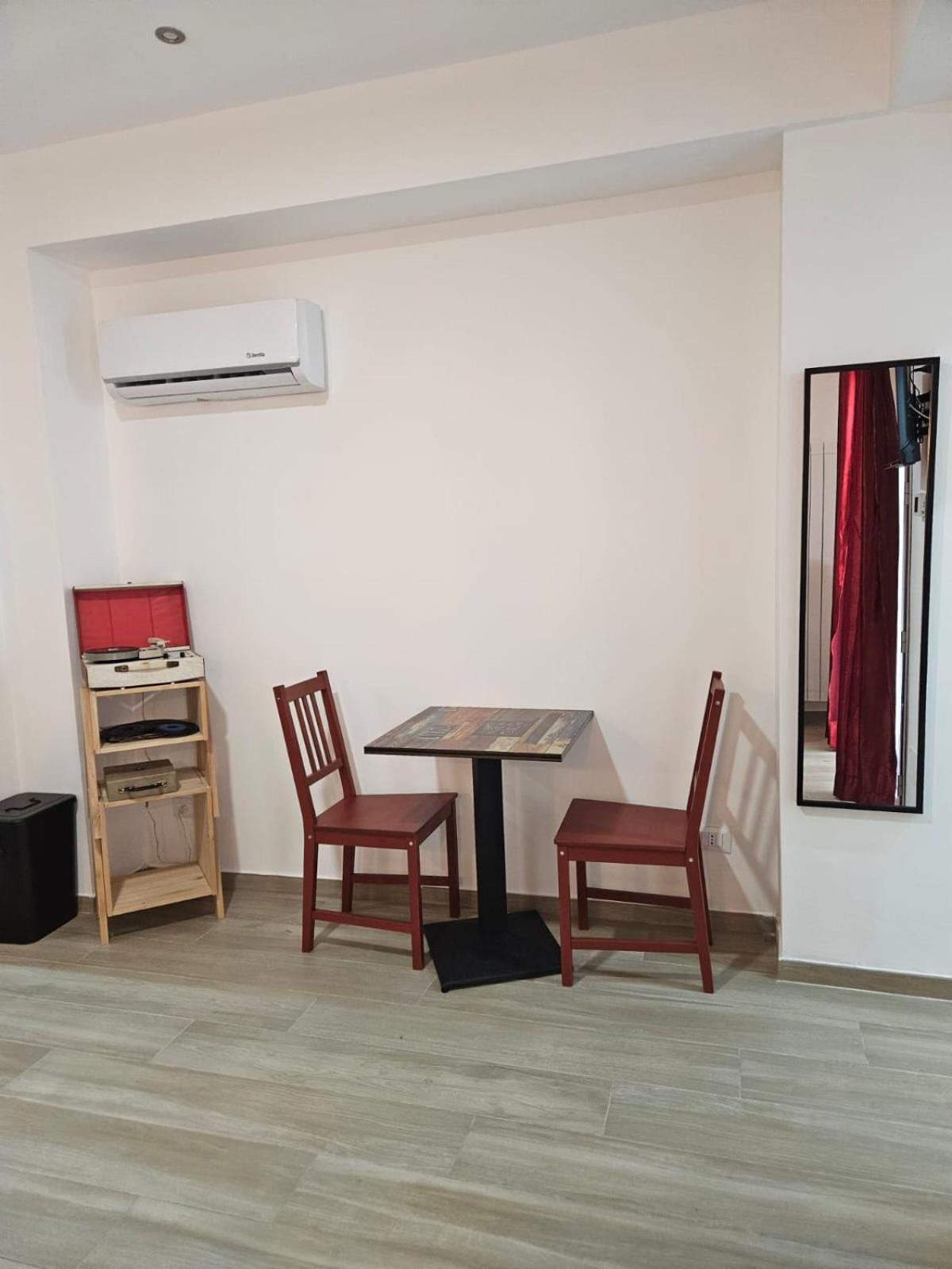 Porta D Ossuna Comfort Apartments Palermo Exterior photo